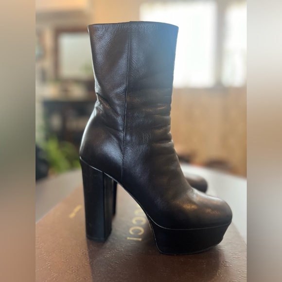 Gucci // Claudie Runway Platform Bootie // Size 36.5 - Picture 3 of 13